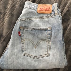 🔸Levi’s mom jeans 501 🔸